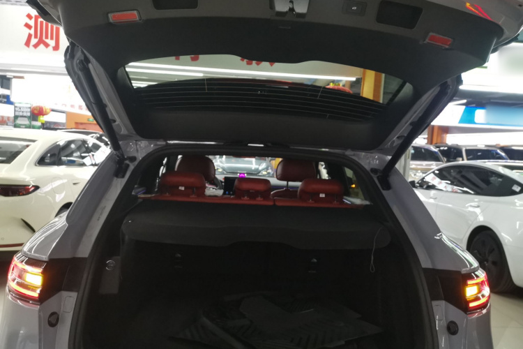 鸿蒙智行 问界M5 2025款 增程   Ultra 四驱版机舱底盘23