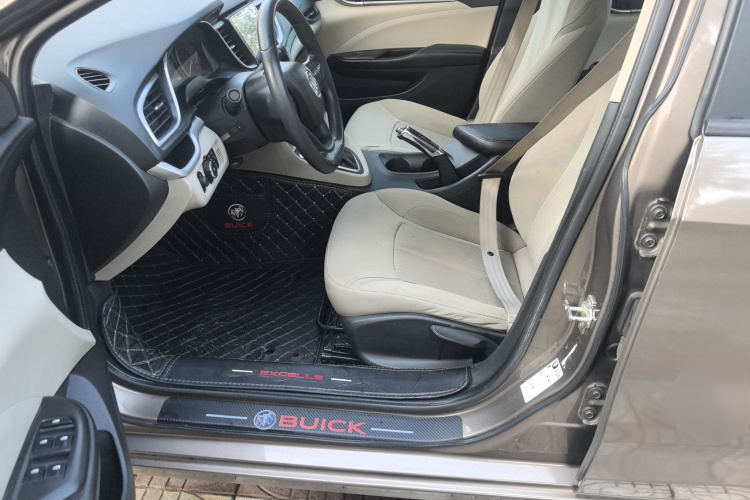 别克 英朗 2015款 15N 自动精英型中控内饰19