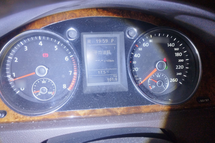 大众 迈腾(进口) 2012款 旅行版 2.0TSI 舒适型局部细节14