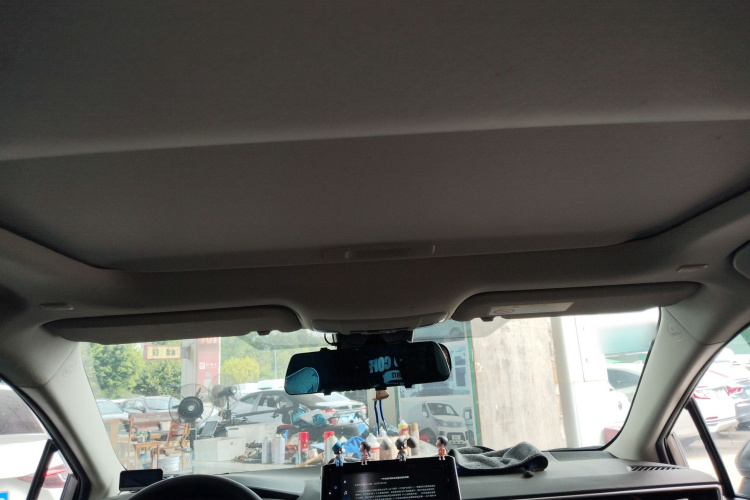 丰田 卡罗拉 2022款 双擎 1.8L E-CVT先锋版局部细节22