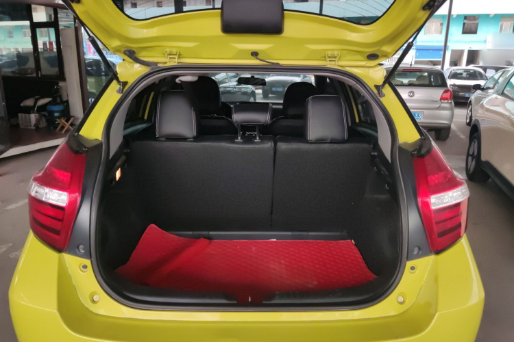 丰田 YARiS L 致炫 2016款 改款 1.5E CVT魅动版局部细节23