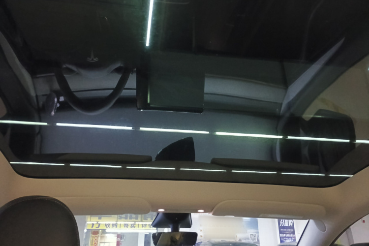 特斯拉 Model Y 2023款 长续航全轮驱动版局部细节22