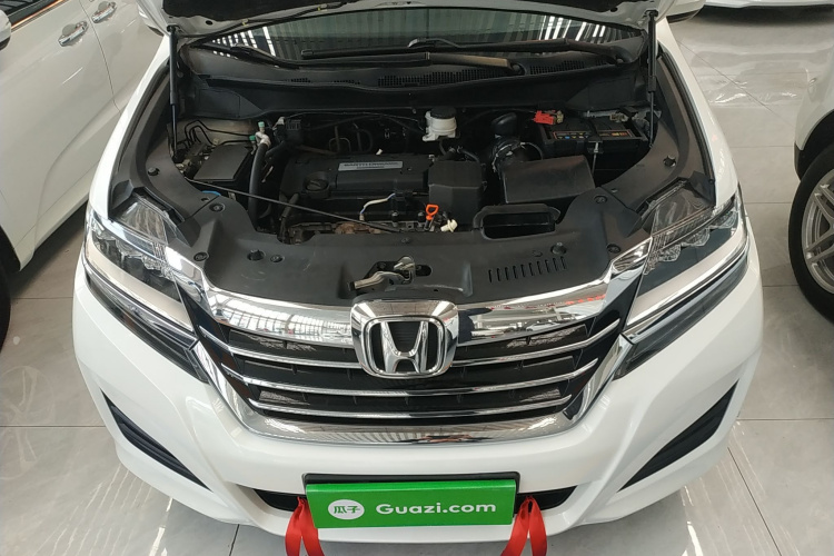 本田 艾力绅 2016款 2.4L 豪华版机舱底盘24