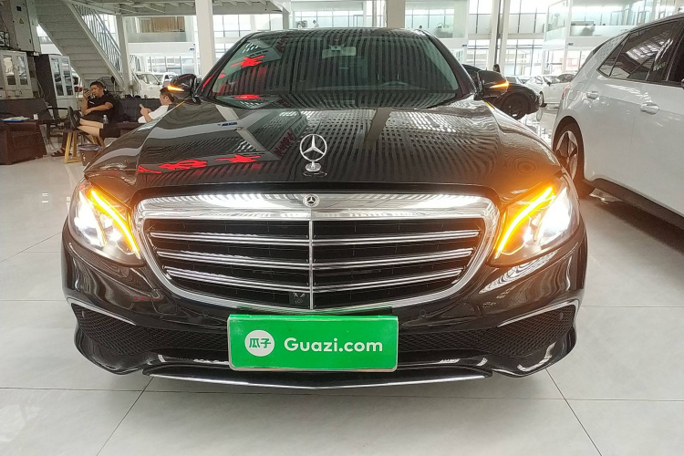 奔驰E级 2020款 改款 E 300 L 殊享版车身外观6001