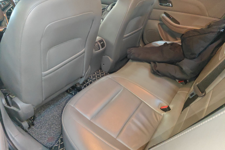 雪佛兰 迈锐宝 2014款 2.0L 自动豪华版中控内饰21