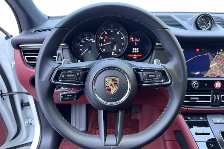 保时捷 2022款 Macan 2.0T中控内饰7009