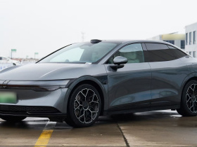 极氪007 2024款 四驱智驾版 100kWh