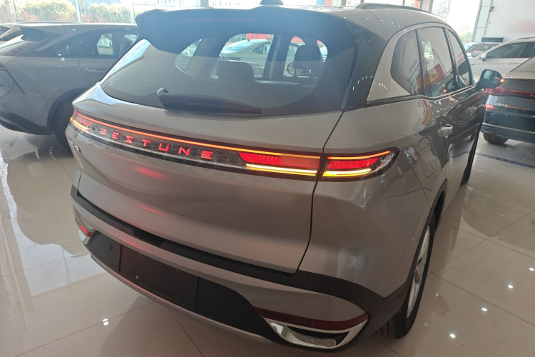 奔腾T90 2023款 1.5T DCT 自动豪华型车身外观6004