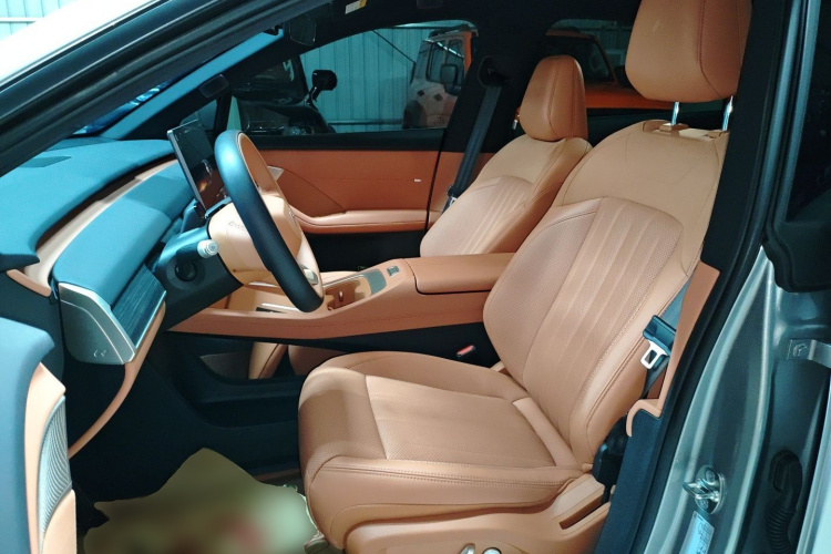 乐道L60 2024款 60kWh 后驱版中控内饰19