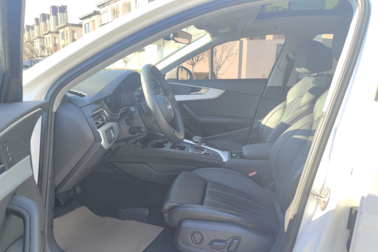 奥迪A4L 2023款 40 TFSI 时尚动感型局部细节19