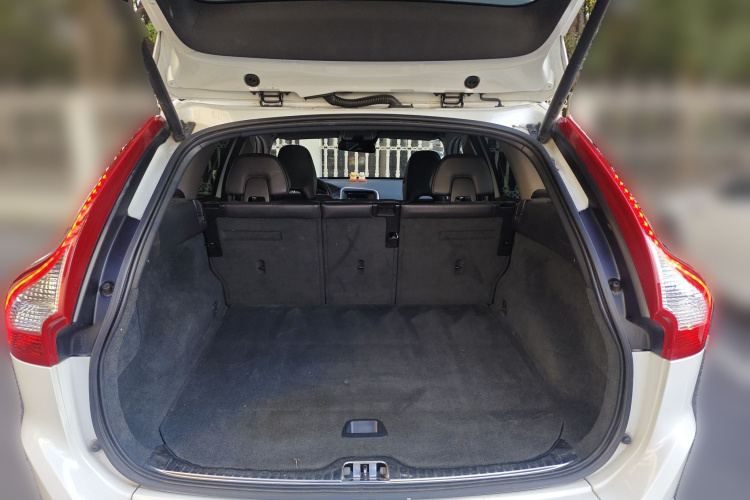 沃尔沃XC60(进口) 2014款 T5 智雅版中控内饰23