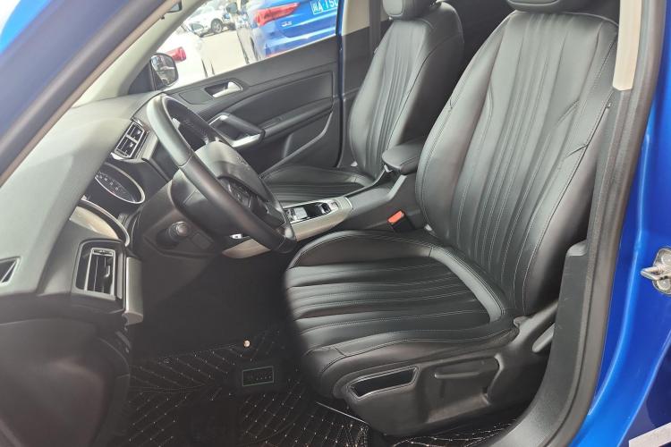 标致408 2019款 350THP 自动豪华版 国V中控内饰19