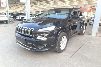 Jeep 自由光 2017款 2.0L 优越版