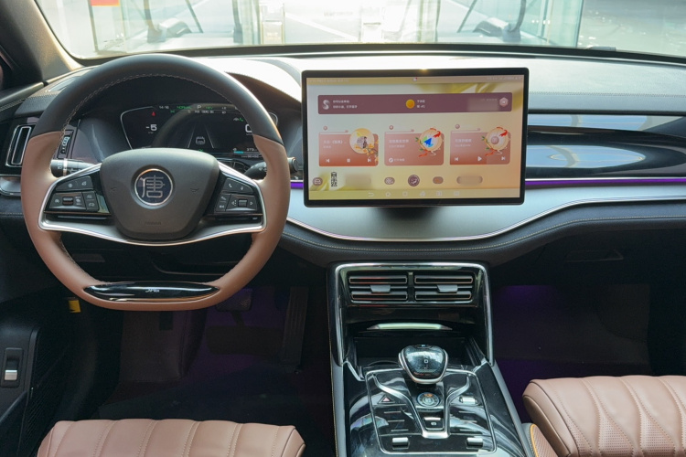 比亚迪 唐新能源 2021款 DM-i 112KM 尊荣型中控内饰7006