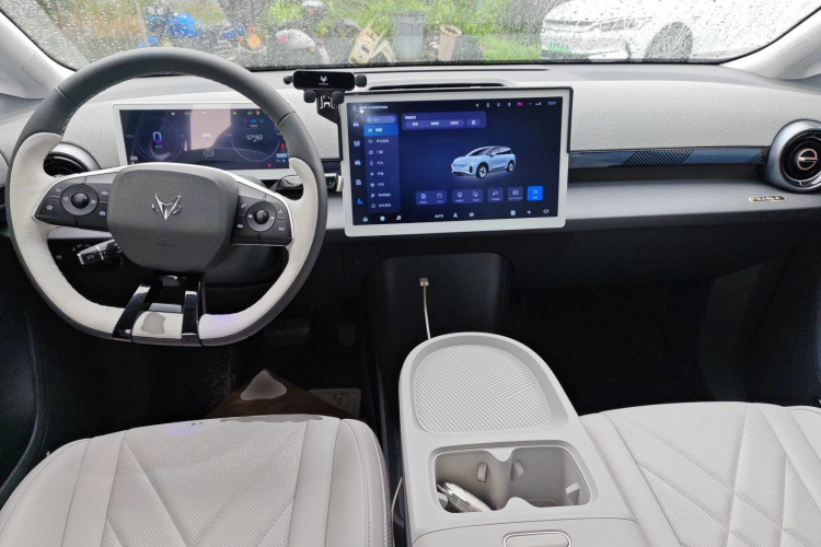 ARCFOX极狐 极狐考拉 2023款 家庭版Pro中控内饰12