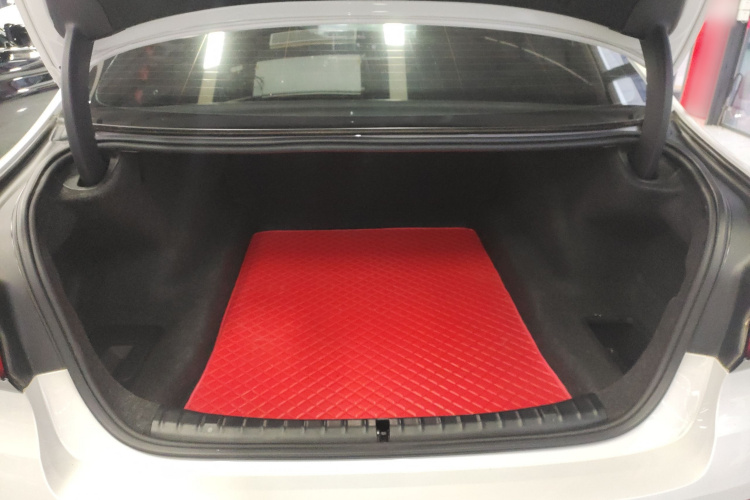 宝马5系 2023款 530Li 领先型 豪华套装机舱底盘23