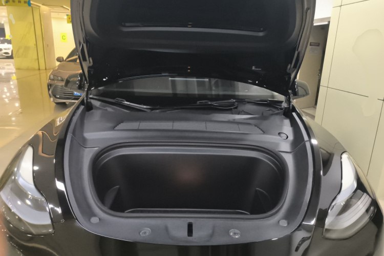特斯拉 Model Y 2022款 后轮驱动版机舱底盘24