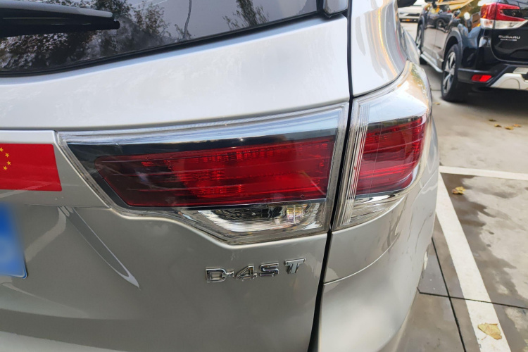 丰田 汉兰达 2017款 2.0T 两驱精英版 5座车身外观6006