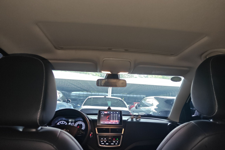 奔腾X40 2019款 1.6L 自动豪华型 国V局部细节22