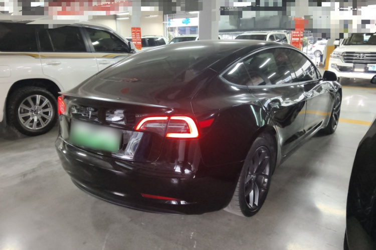 特斯拉 Model 3 2022款 Performance高性能全轮驱动版车身外观6005