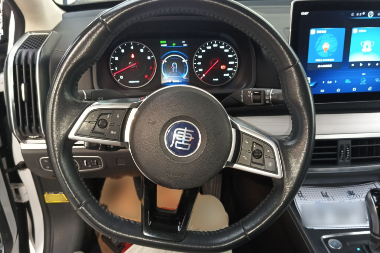 比亚迪 唐 2019款 2.0T 自动智联尊贵型 7座 国VI局部细节13