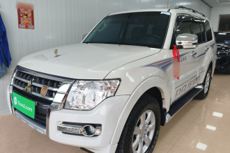 三菱 帕杰罗（平行进口） 