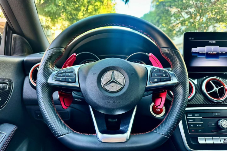 奔驰CLA 2017款 CLA 220 4MATIC局部细节13