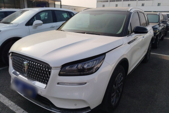 林肯 冒险家 2022款 2.0T 两驱尊享版