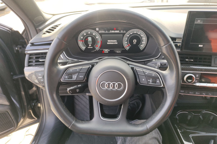奥迪A4L 2022款 45 TFSI quattro 臻选动感型局部细节13