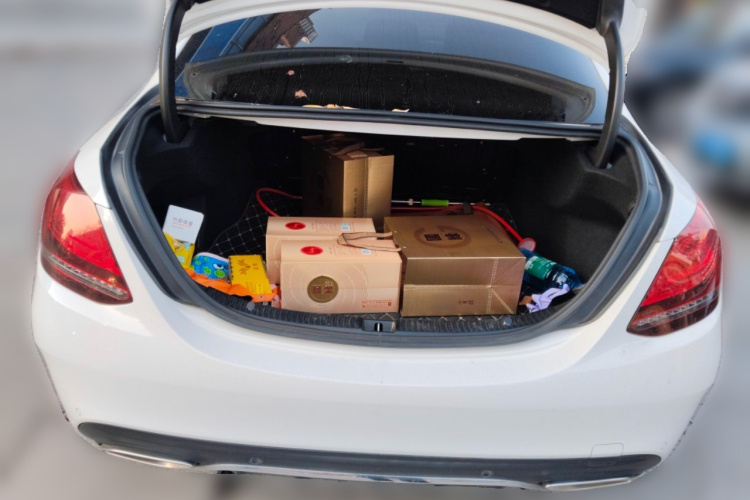 奔驰C级 2020款 C 200 L 时尚型运动版局部细节23