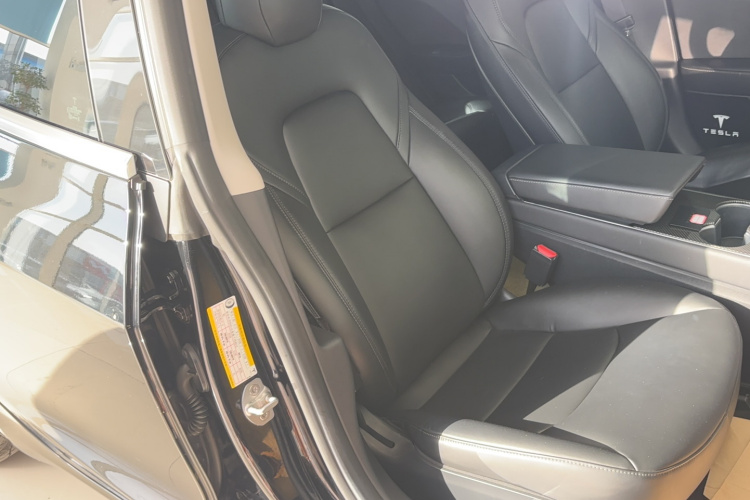 特斯拉 Model 3 2020款 长续航后轮驱动版局部细节41