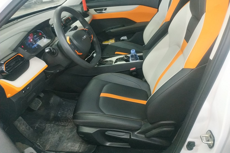 东风风神 奕炫 2023款 1.5L 自动荣耀版局部细节19