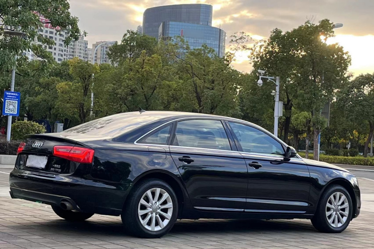 奥迪A6L 2014款 TFSI 标准型车身外观6004