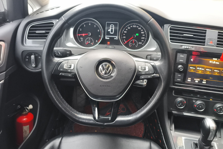 大众 高尔夫 2019款 200TSI DSG舒适进取版 国VI局部细节13