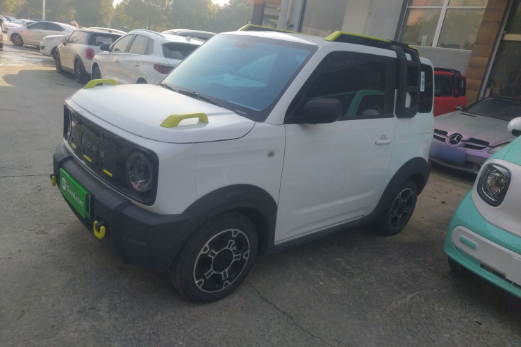 吉利银河 2024款 200km 熊猫骑士车身外观4