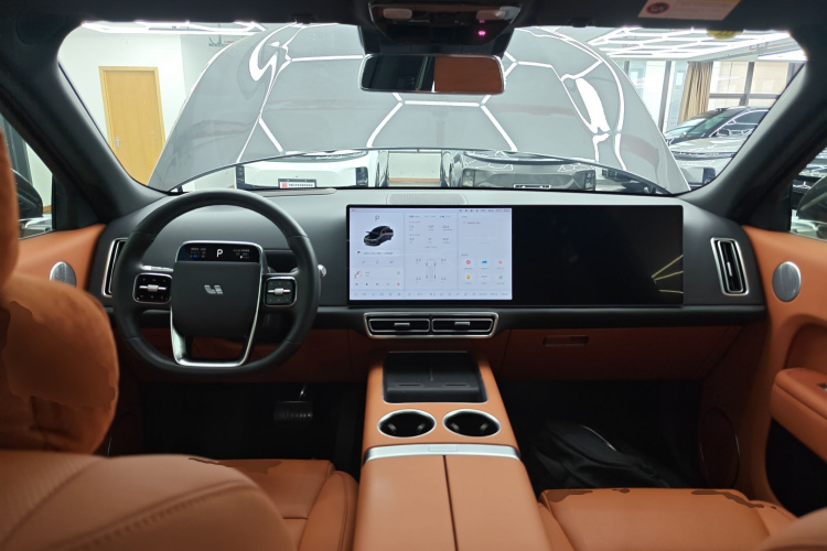 理想汽车 理想L8 2024款 Ultra中控内饰12