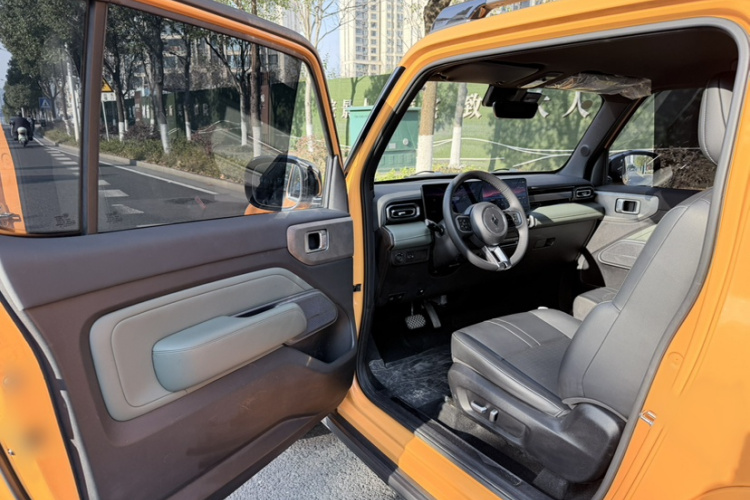 宝骏悦也 2023款 旗舰版中控内饰7001