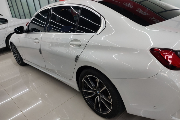 宝马3系 2021款 改款二 325Li M运动套装车身外观4