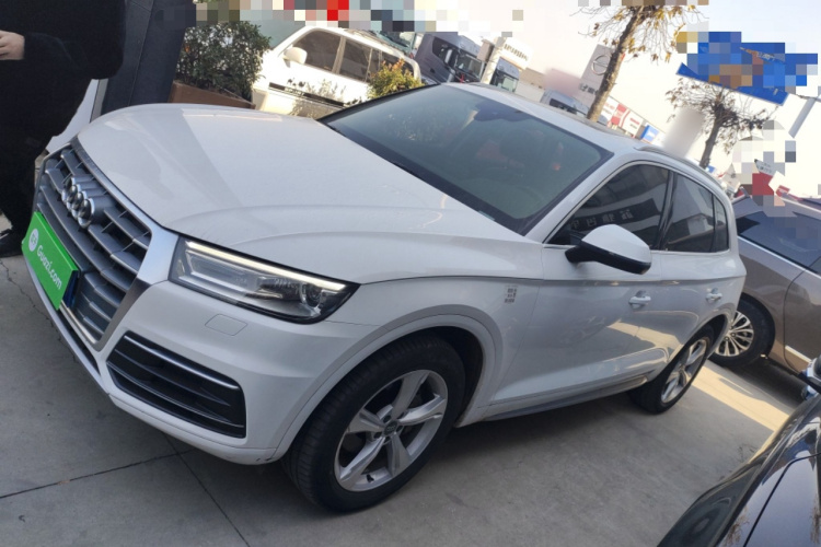 奥迪Q5L 2020款 40 TFSI 荣享进取型车身外观4