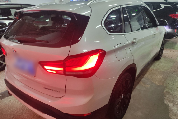 宝马X1 2020款 sDrive20Li 时尚型车身外观7