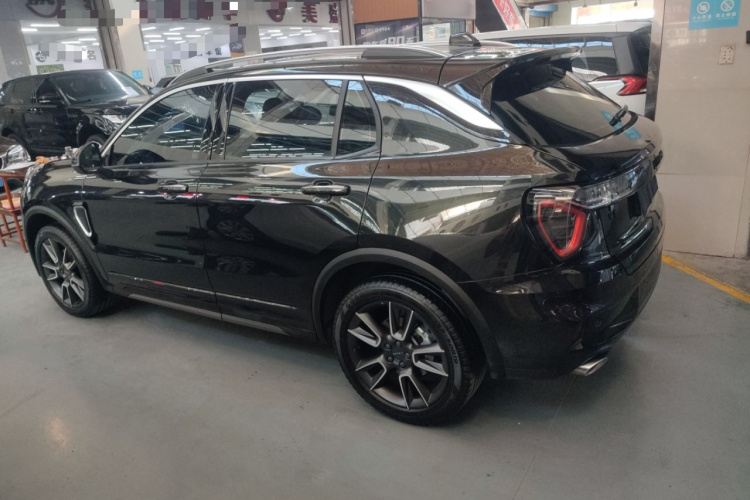 领克01 2021款 2.0TD 两驱型Pro车身外观4