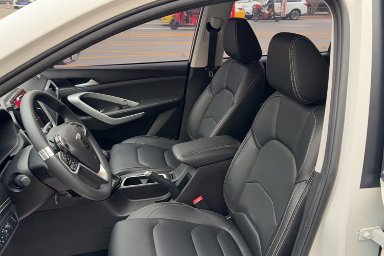 宝骏530 2021款 全球车周年纪念版 1.5T 手动豪华型 6座局部细节19