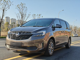 别克GL8 2022款 陆上公务舱 652T 豪华型