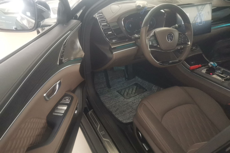 比亚迪 汉 2022款 DM-i 121KM 尊享型中控内饰7003