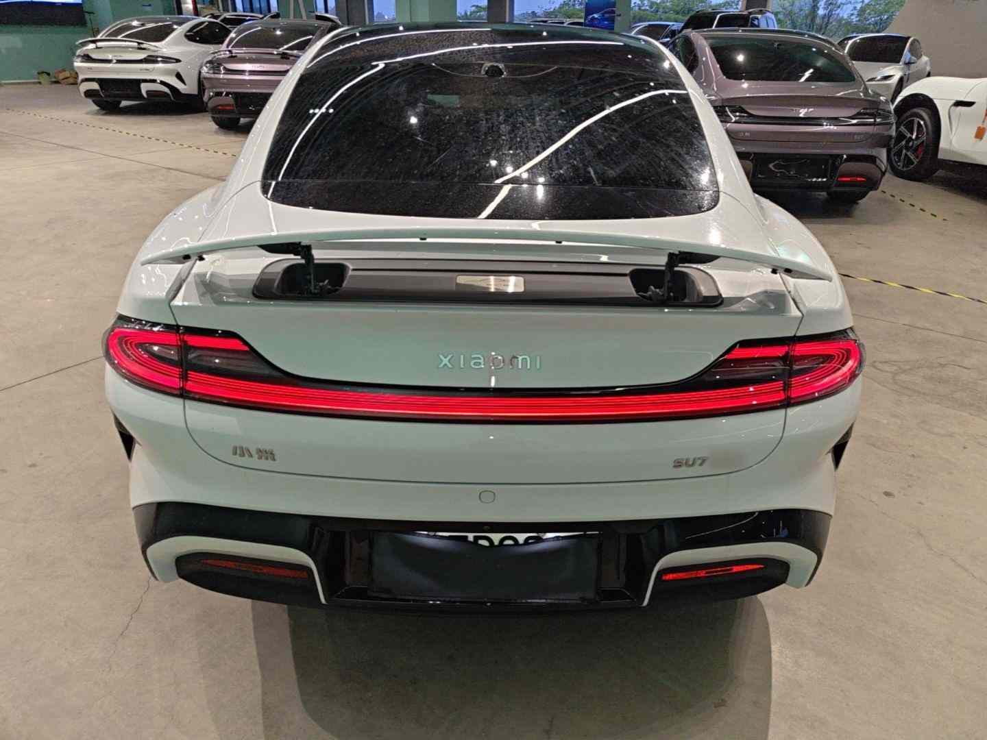 小米汽车 小米SU7 2024款 四驱超长续航高阶智驾Max版(4)