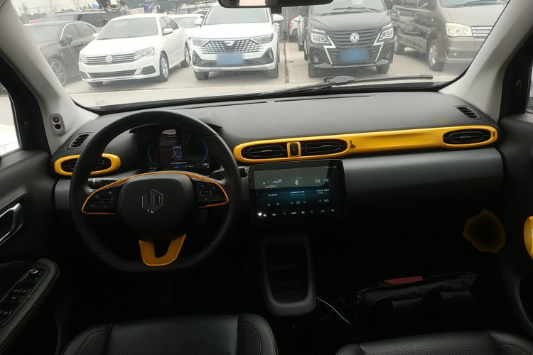 零跑汽车 零跑T03 2021款 400豪华版中控内饰12