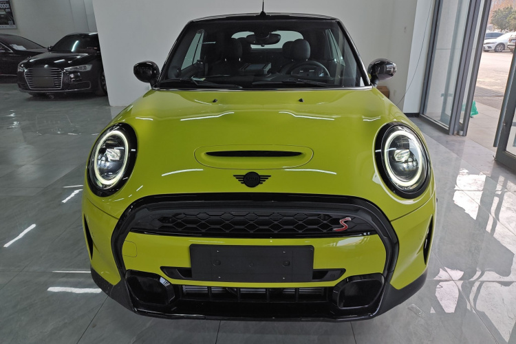 MINI 2023款 改款 2.0T COOPER S CABRIO 艺术家车身外观2
