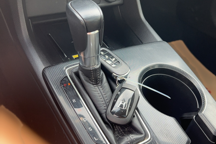 本田 思域 2022款 240TURBO CVT劲控版局部细节18