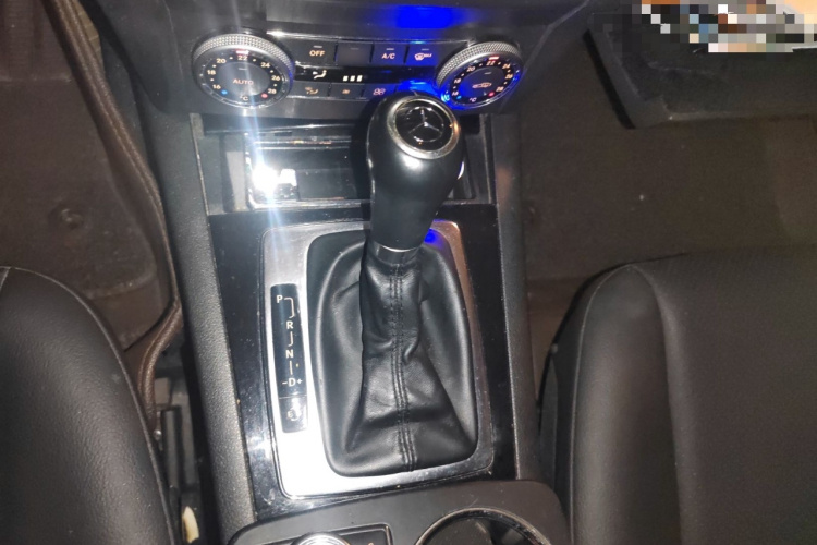 奔驰GLK级(进口) 2010款 GLK 300 4MATIC 时尚型局部细节18