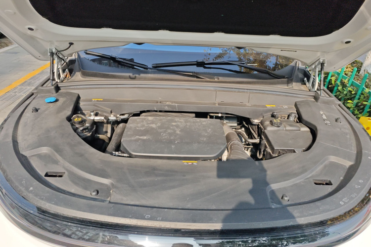 理想汽车 理想L7 2023款 Pro机舱底盘24